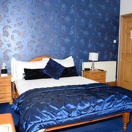 Penzion Pinewood House 3*