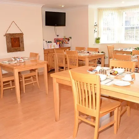 Pinewood House Pensjonat