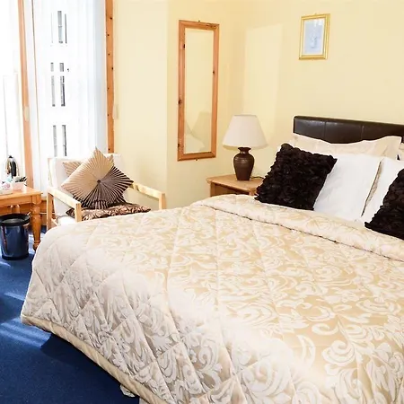 Pinewood House Gasthuis