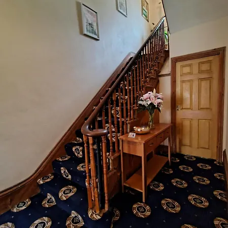 Penzion Pinewood House 3*