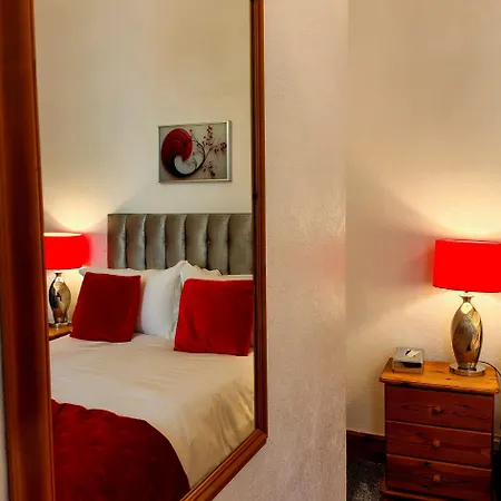 Pinewood House 3* Whitby