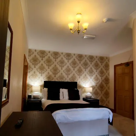 Pinewood House Penzion