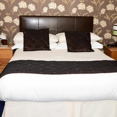 Penzion Pinewood House 3*