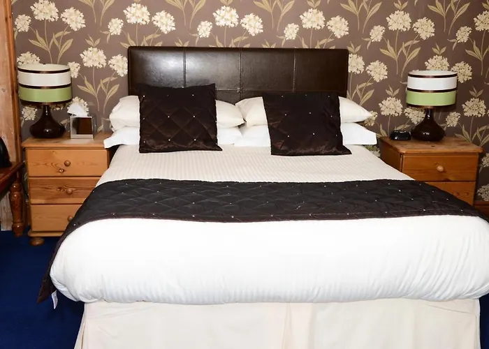 Guest house Pinewood House 3*